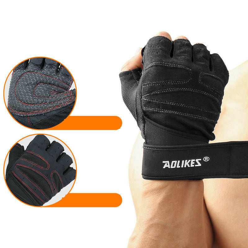 Half-Finger Fitness Gloves Men And Women. Breathabel And Non-Slip Fitness/Weightlifting Gloves.