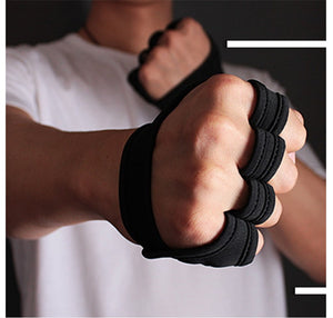 Breathable Weightlifting And Fitness Half-Finger Protector Gloves.