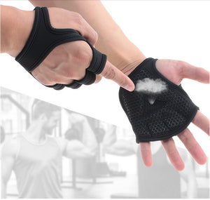 Breathable Weightlifting And Fitness Half-Finger Protector Gloves.